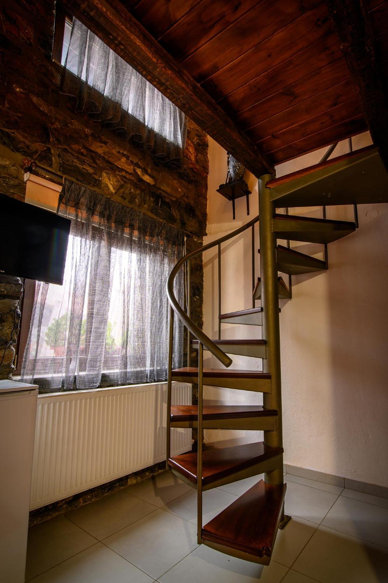 Metohi Inn Палайос-Агиос-Атанасиос Экстерьер фото